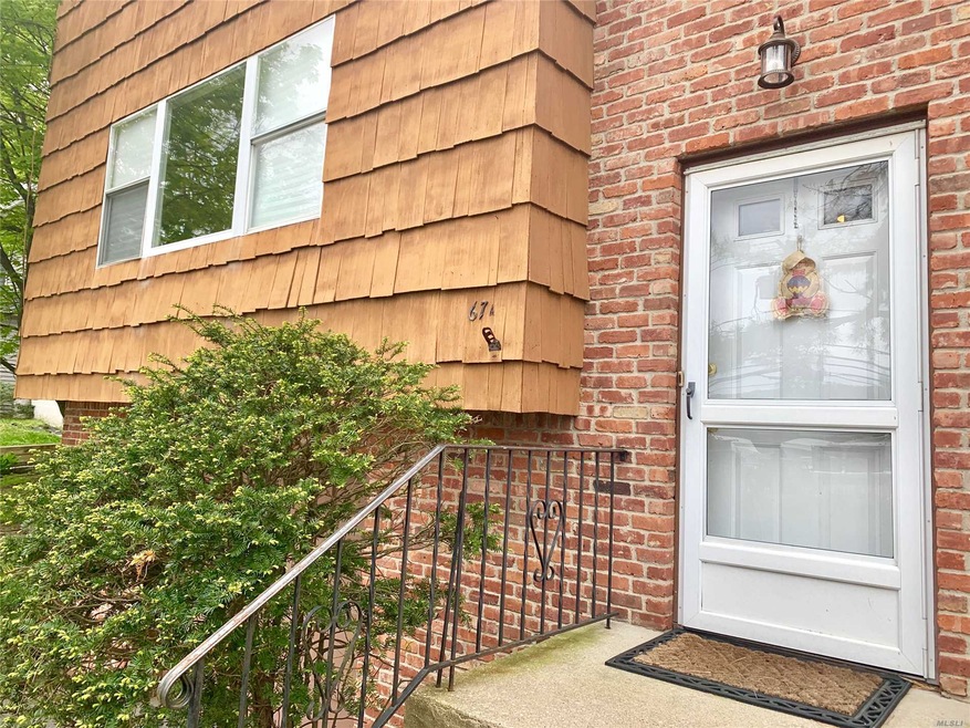 67 Shore Rd unit A, Glen Cove, NY 11542 - photo 1