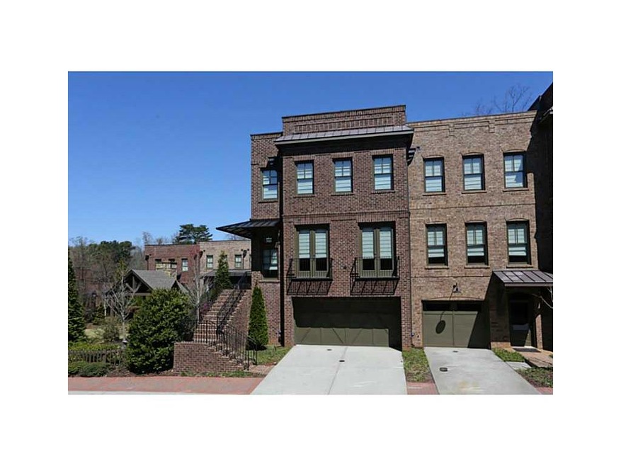 Exterior Front. Sophisticated Double End Unit in S