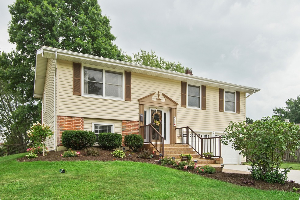 Bright and Beautifully landscaped 
