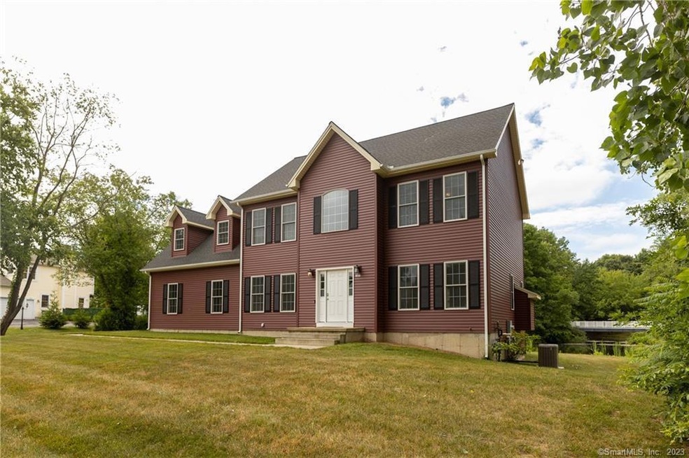 307 Mercer Ln, Windsor, CT 06095 - photo 1