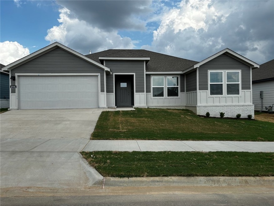 Sensational Scott Plan in Aiden's Place! ap
