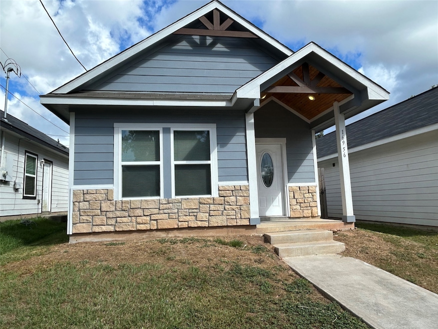 For Rent $1,400/month