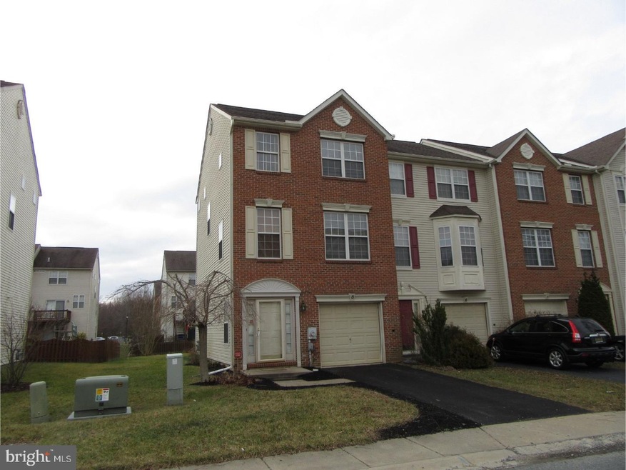8 Kerry Ct, Bear, DE 19701 - photo 1