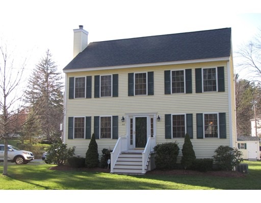 100 Primrose Hill Rd, Dracut, MA 01826 - photo 1