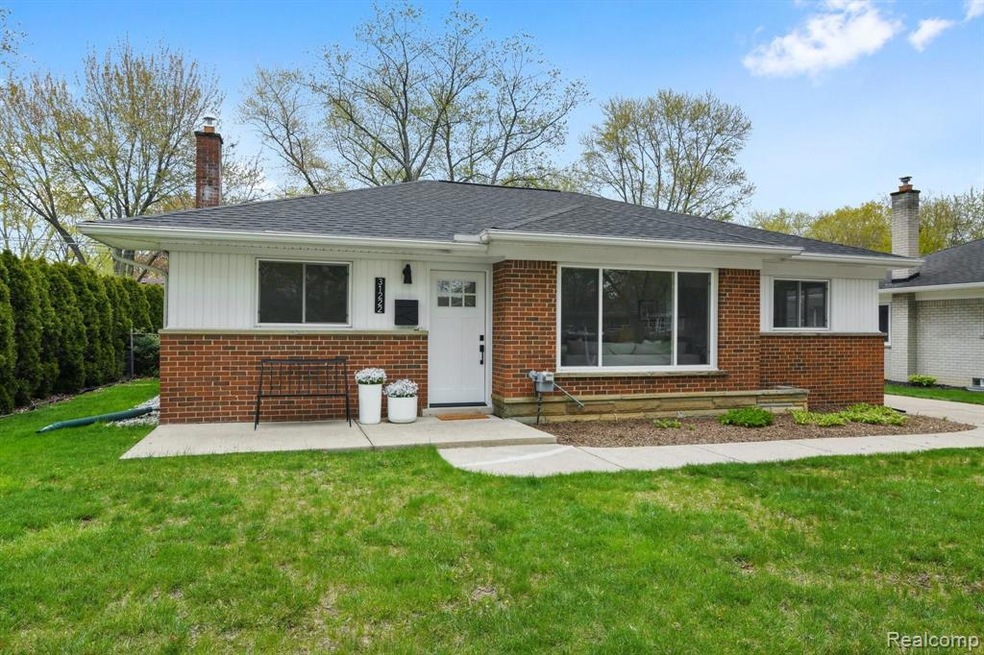 WELCOME TO...31222 W. Rutland Street