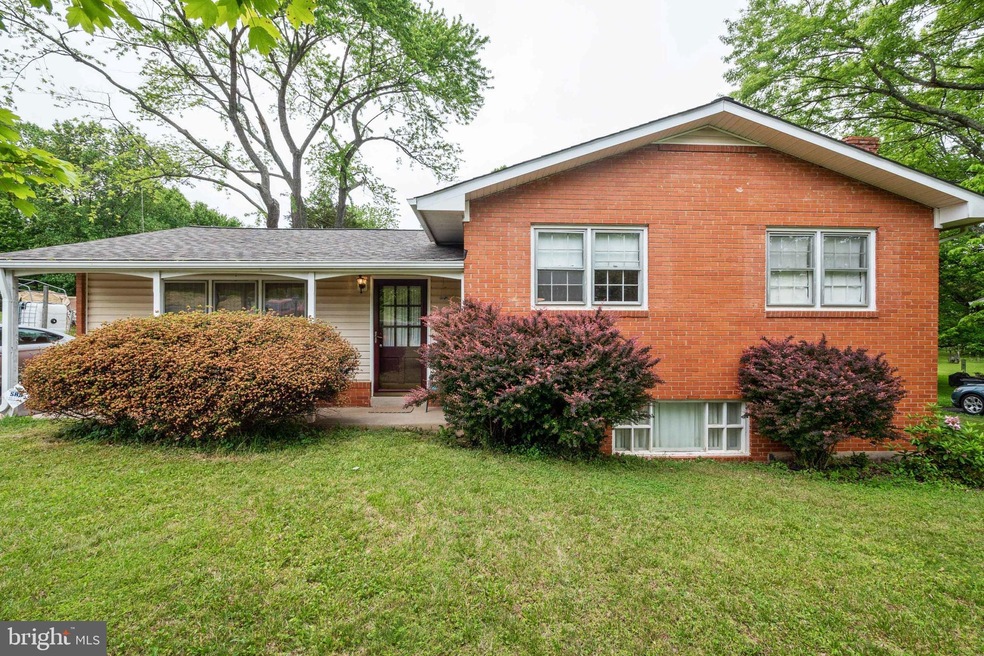 7706 Signal Hill Rd, Manassas, VA 20111 - photo 1