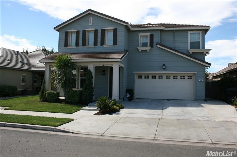 348 Cabernet Dr, Oakdale, CA 95361 - photo 1