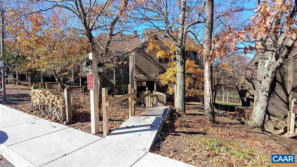 2115 Fairway Woods, Roseland, VA 22967 - photo 1