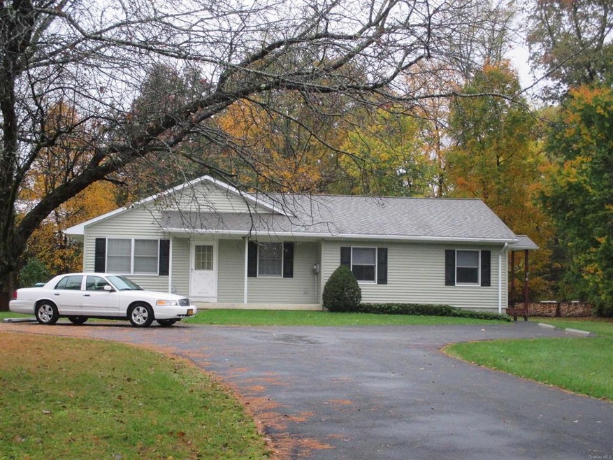 63 Jefferson Rd unit A, Red Hook, NY 12571 - photo 1