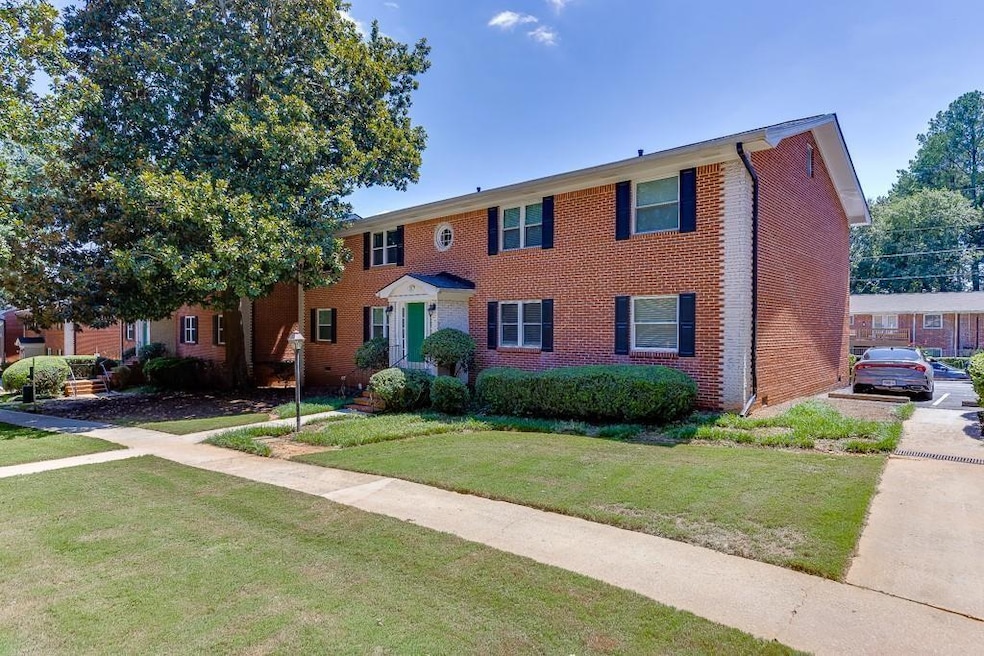 4282 Roswell Rd NE unit D2, Atlanta, GA 30342 - photo 1