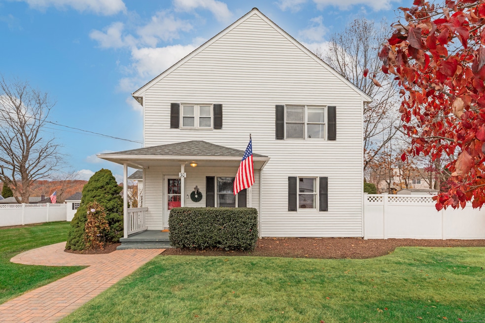 30 Linden St, Oakville, CT 06779 - photo 1