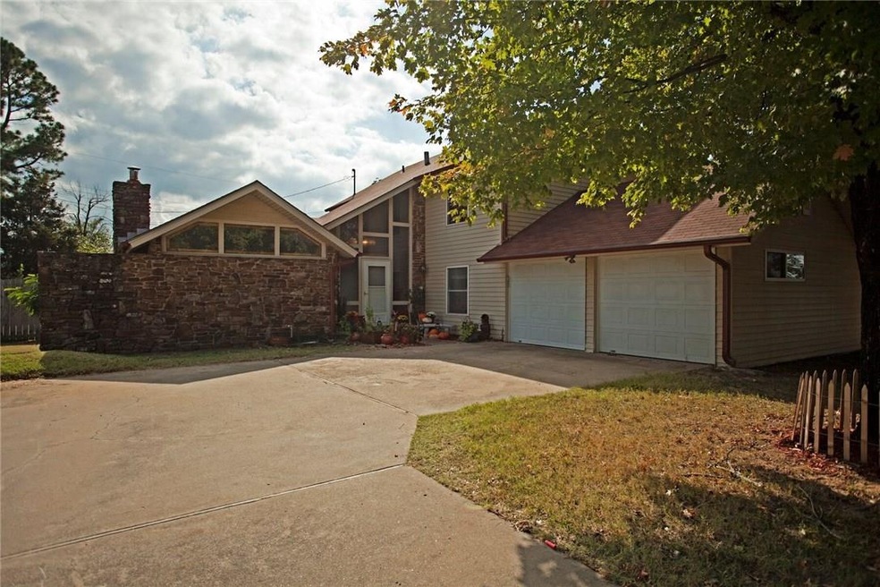 1175 Sunrise Ave, Springdale, AR 72764 - photo 1