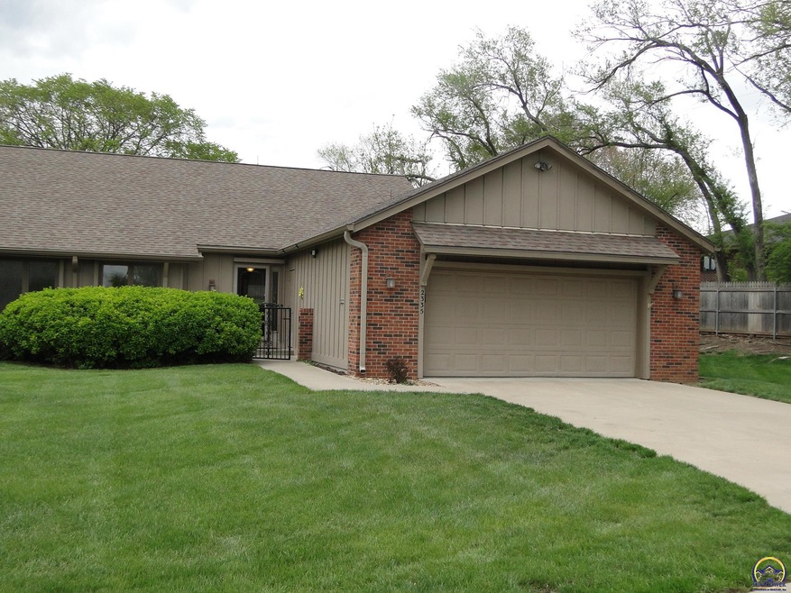 2335 SW Mayfair Place, Topeka, KS 66611 - photo 1