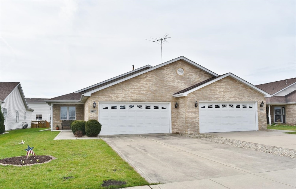 1707 Aspen Dr, Crown Point, IN 46307 - photo 1