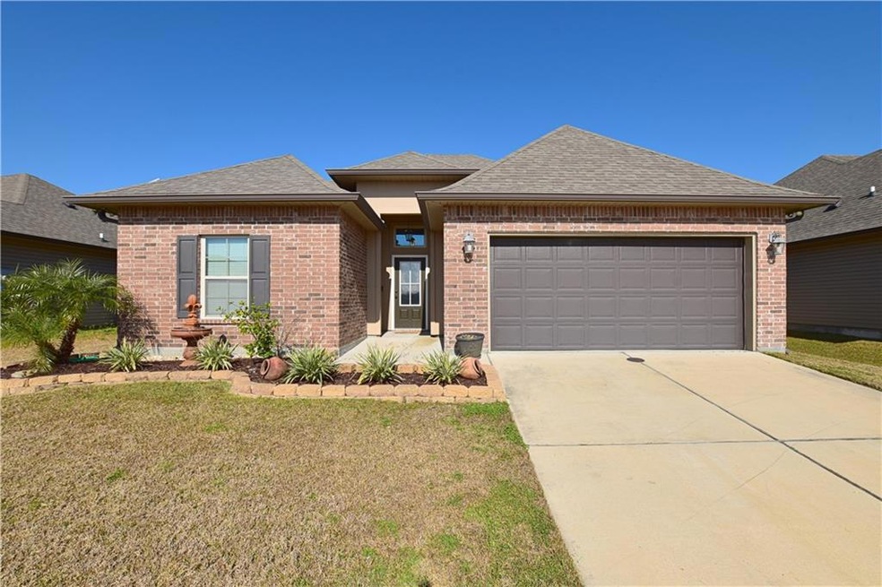 2608 Pelican Bay Blvd, Marrero, LA 70072 - photo 1