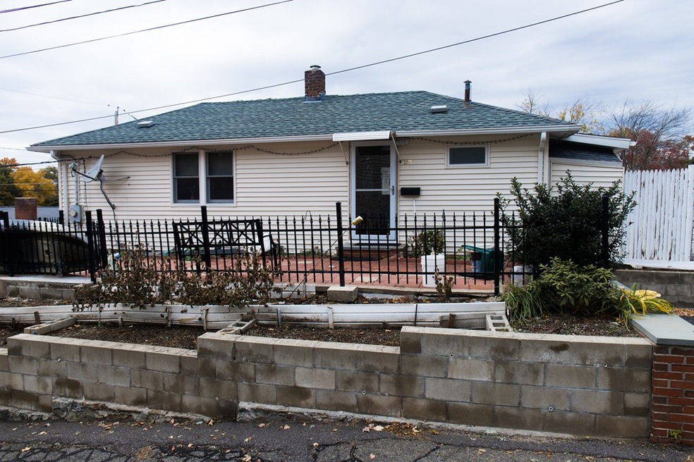 159 Seminole Ave, Waltham, MA 02451 - photo 1