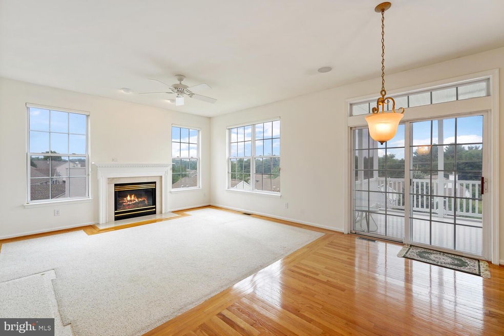 703 E Gray Fox Ln unit 219, Glen Mills, PA 19342 - photo 1