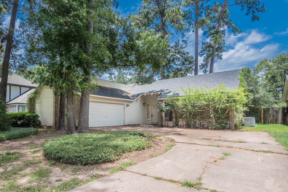 11814 Hillbrook Dr, Houston, TX 77070 - photo 1