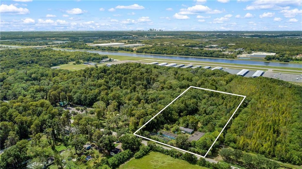 6414 Eureka Springs Rd, Tampa, FL 33610 - photo 1