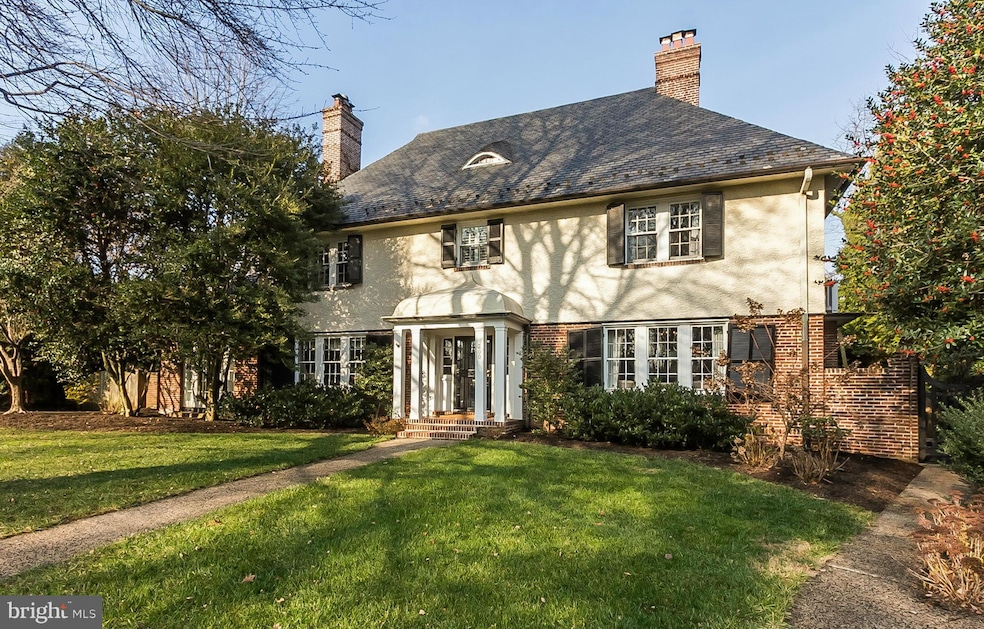 200 Northfield Place, Baltimore, MD 21210 - photo 1