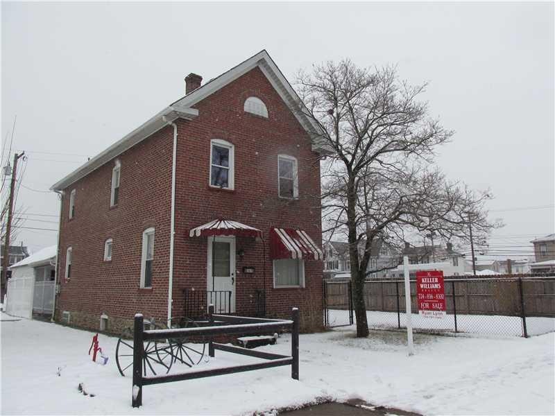 Exterior Front. Welcome to 307 Oak St
