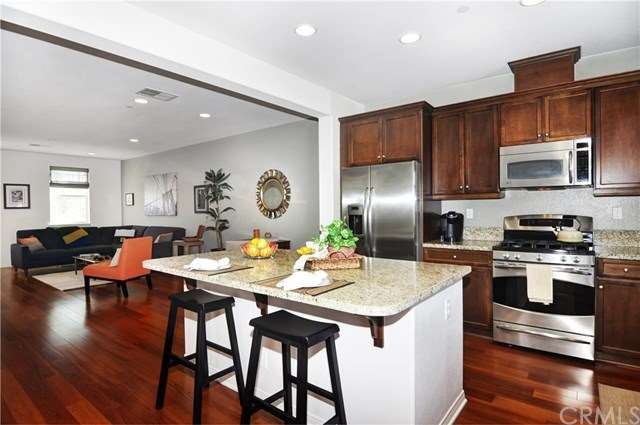 Great open space perfect for entertaining and cook