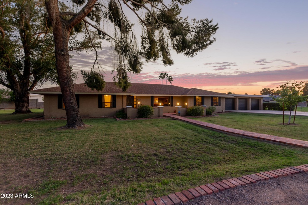 1127 S Lyn Rae Square, Mesa, AZ 85204 - photo 1