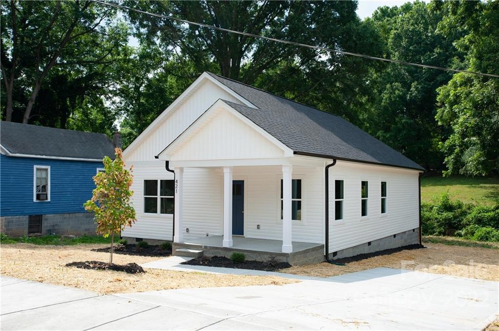 421 W Sharpe St, Statesville, NC 28677 - photo 1
