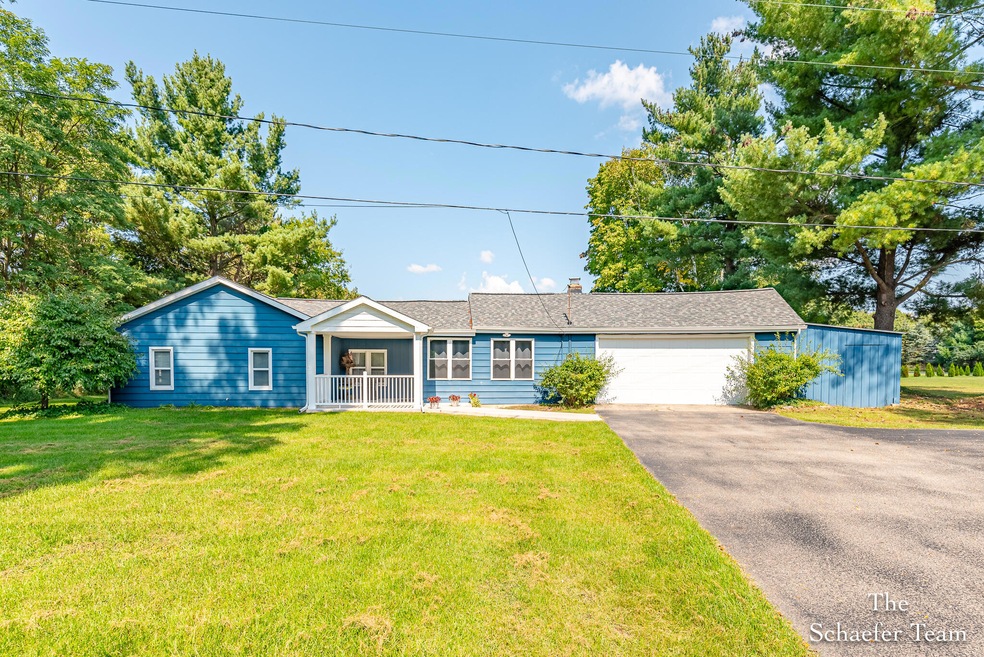 13051 Vergennes St SE, Lowell, MI 49331 - photo 1