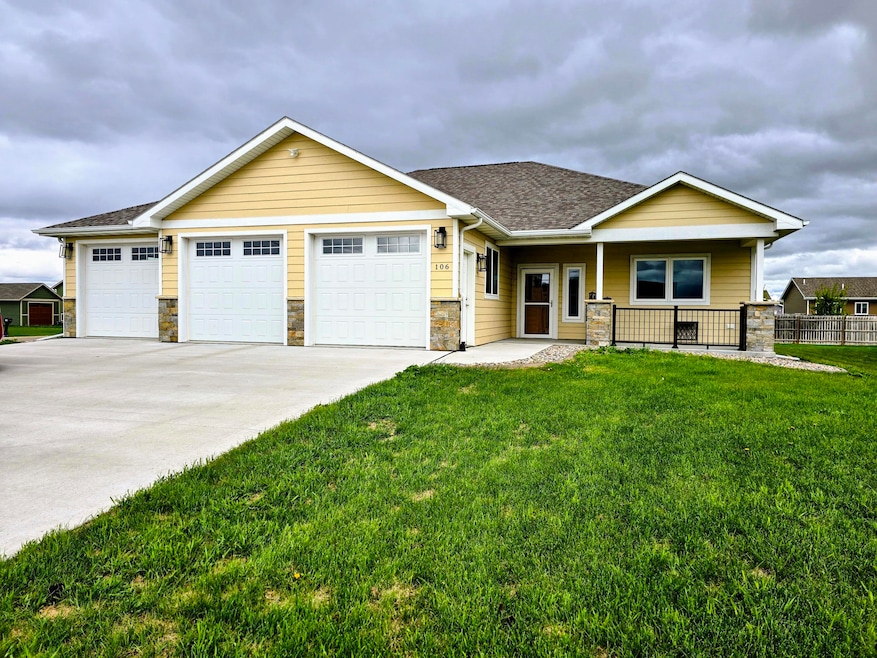 For Sale $612,000