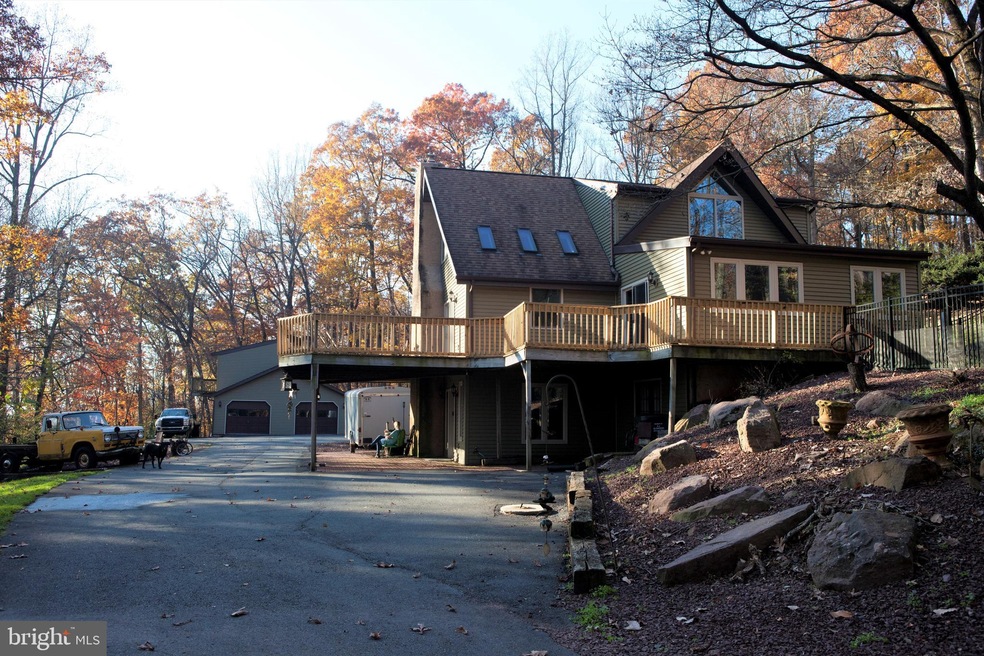 58 Niedhawk Ln, Mohnton, PA 19540 - photo 1