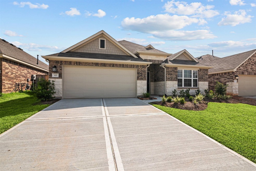 127 Southern Red Oak Ln, Magnolia, TX 77354 - photo 1