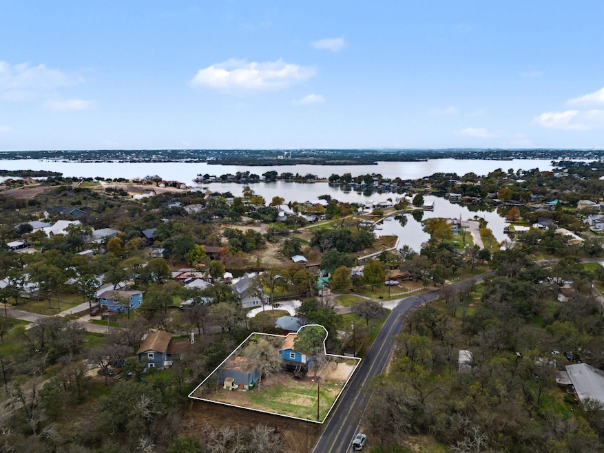 902 Prairie Creek Rd, Granite Shoals, TX 78654 - photo 1