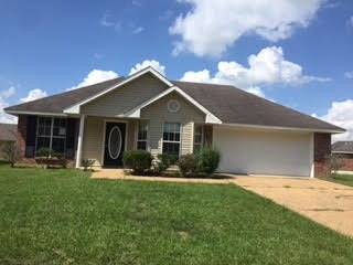 1111 Bullrun Dr, Byram, MS 39272 - photo 1