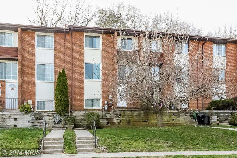 9262 Bellbeck Rd, Parkville, MD 21234 - photo 1