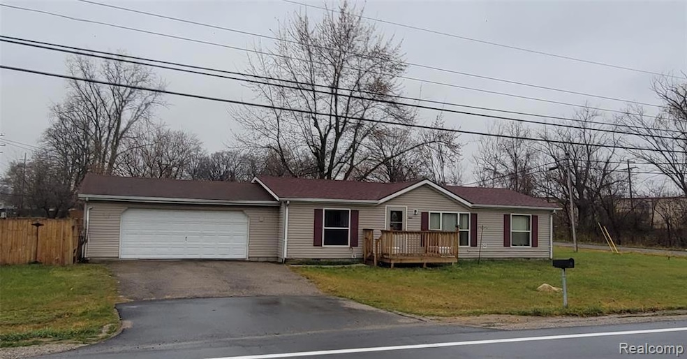 35420 Grant St, Romulus, MI 48174 - photo 1