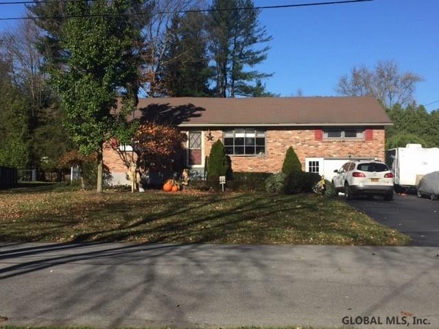 451 Wallace Rd, Schenectady, NY 12304 - photo 1