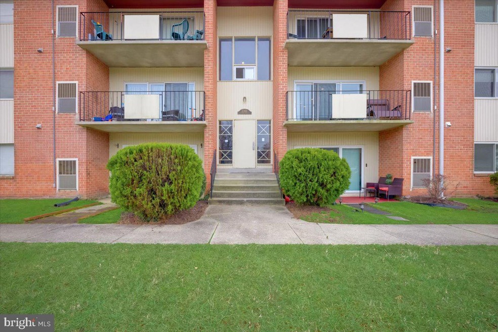 2301 Olson St unit 204, Temple Hills, MD 20748 - photo 1