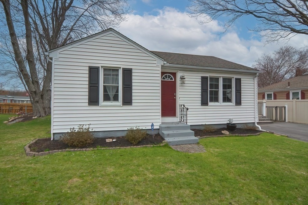 9 Quinn St, North Attleboro, MA 02760 - photo 1