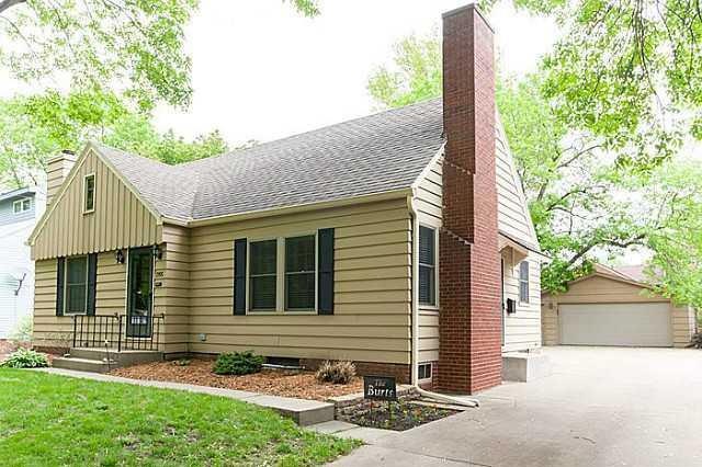2905 45th St, Des Moines, IA 50310 - photo 1