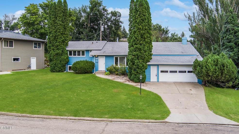1024 Crescent Lane