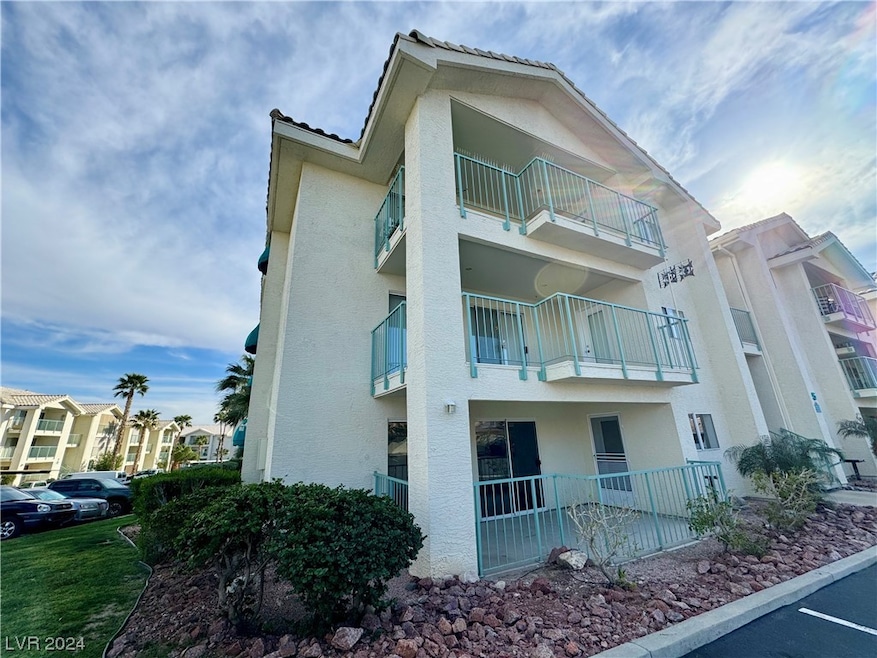 3550 Bay Sands Dr unit 1016, Laughlin, NV 89029 - photo 1