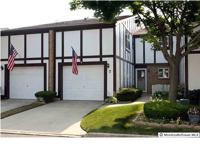 7 Apple Dr unit 4, Spring Lake, NJ 07762 - photo 1