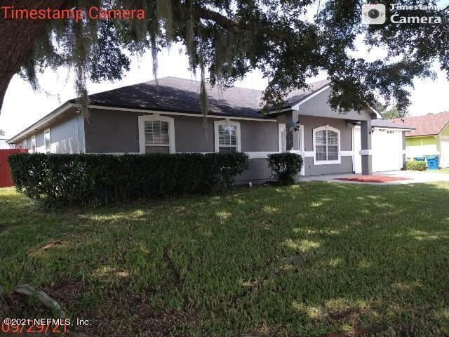 10888 Lydia Estates Dr, Jacksonville, FL 32218 - photo 1