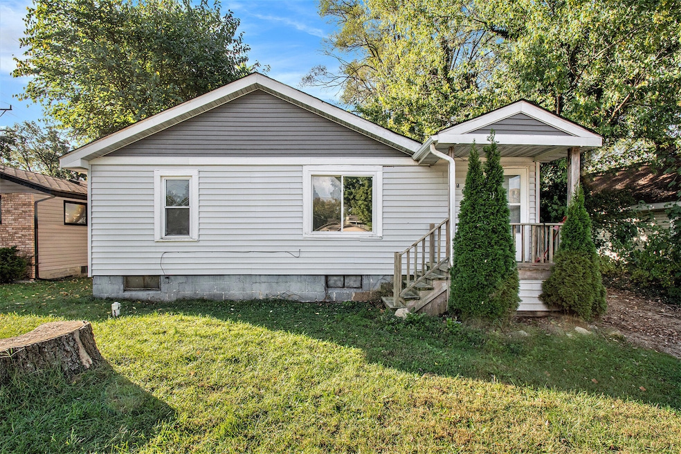 1638 Superior St, Niles, MI 49120 - photo 1