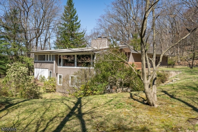 28 Cherry Tree Ln, Kinnelon, NJ 07405 - photo 1