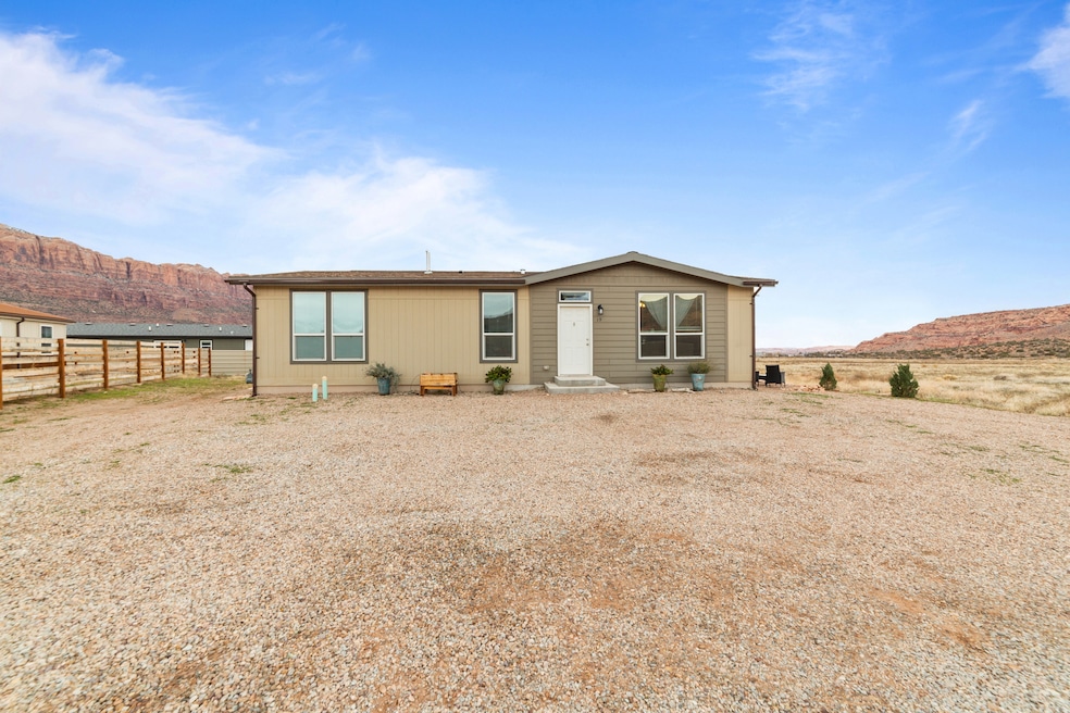 19 S Entrada Cir, Moab, UT 84532 - photo 1