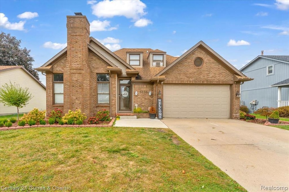 Attached 2 car garage