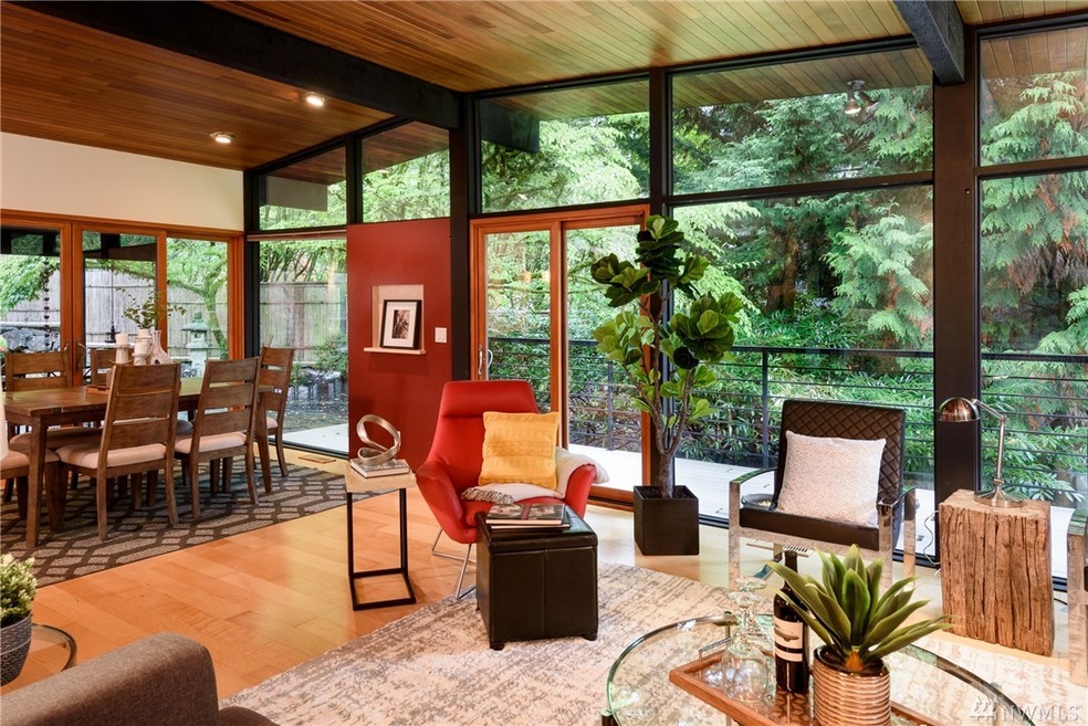 3874 W Mercer Way, Mercer Island, WA 98040 - photo 1