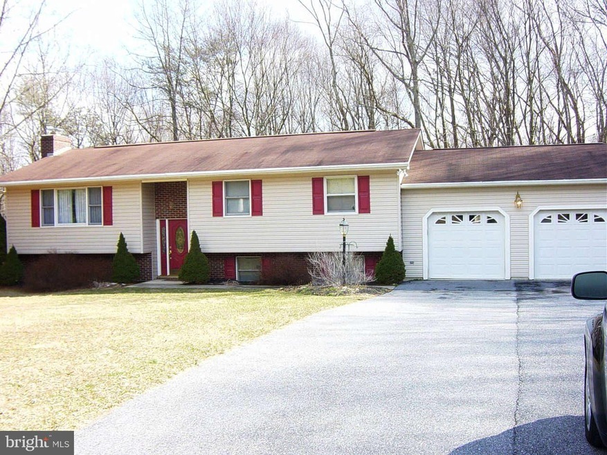 1073 King Arthur Ct, Sykesville, MD 21784 - photo 1